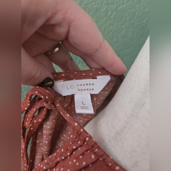 Size Large Lauren Conrad Burnt Umber Lace And Ruffle Trimmed 3/4 Sleeve Blouse - Picture 8 of 9